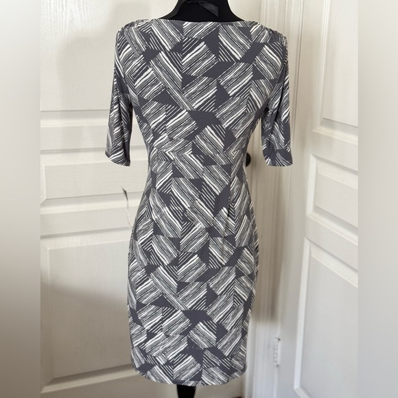 NWT | Lauren x Ralph Lauren | Jersey Faux Wrap Dress Pattern Ruched - Size 6P - Picture 5 of 6